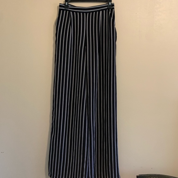 Bebe striped wide leg pants - Picture 2 of 4